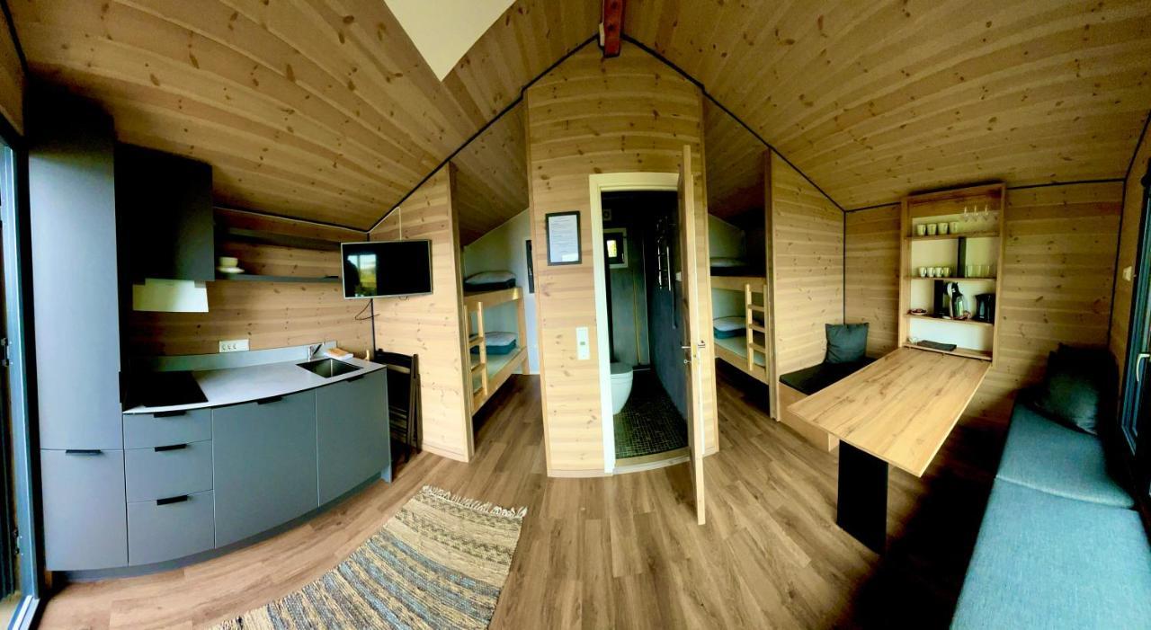 Base Camp Hamaroy Hotel Sorkil Екстериор снимка
