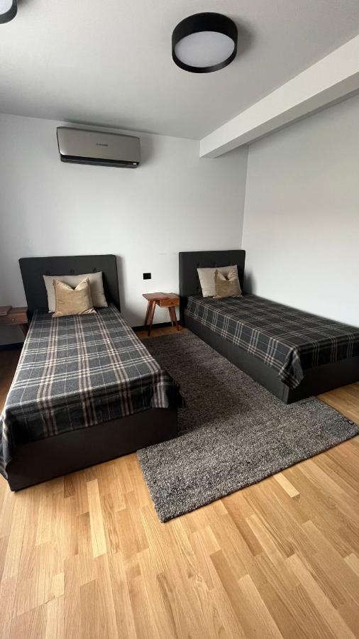 Base Camp Hamaroy Hotel Sorkil Екстериор снимка